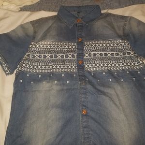 Short sleeve button up size tag xxxl fits us med L